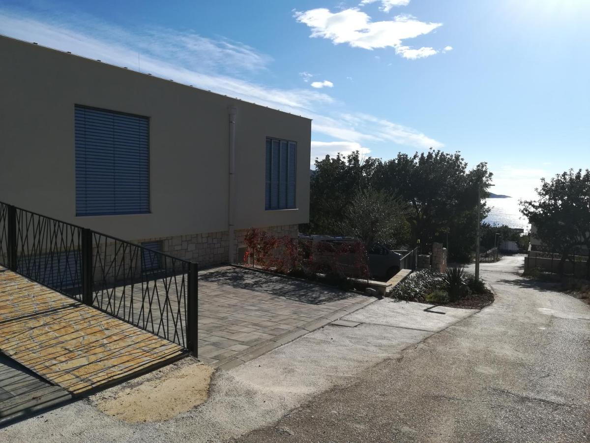 M&D Appartments Komiža Eksteriør bilde
